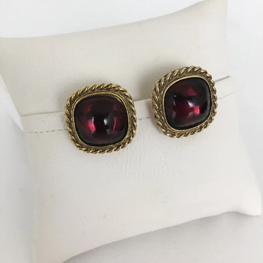 Vintage Plum Purple Glass Cabochon Clip Earrings Gold Estate Costume Jewelry